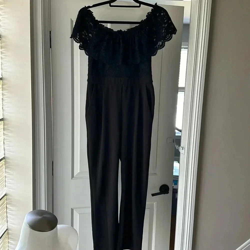 Worn Once size 10 Express Lace top off the shoulder ankle jumpsuit with pockets